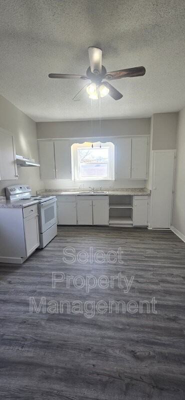 1235 Huestis Ave #A - Photo 6 of 18