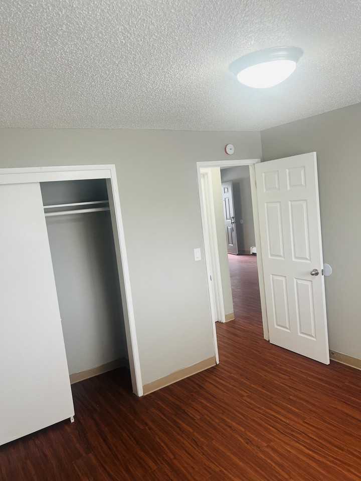 Lakeland Heights - Photo 3 of 11