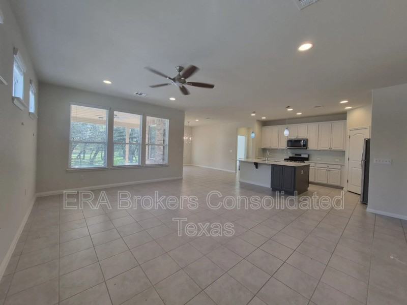 108 Calhoun Ln - Photo 2 of 6