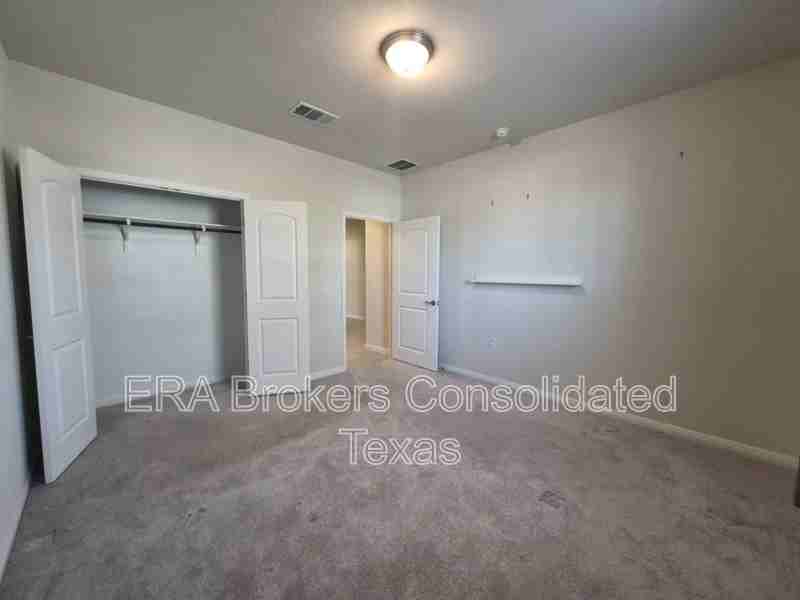 108 Calhoun Ln - Photo 4 of 6