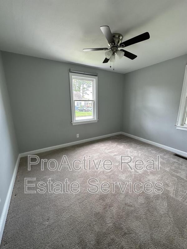 3301 Vimy Ridge Ave - Photo 6 of 13