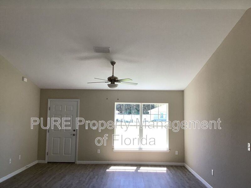 204 Locust Pass Trl - Photo 3 of 40