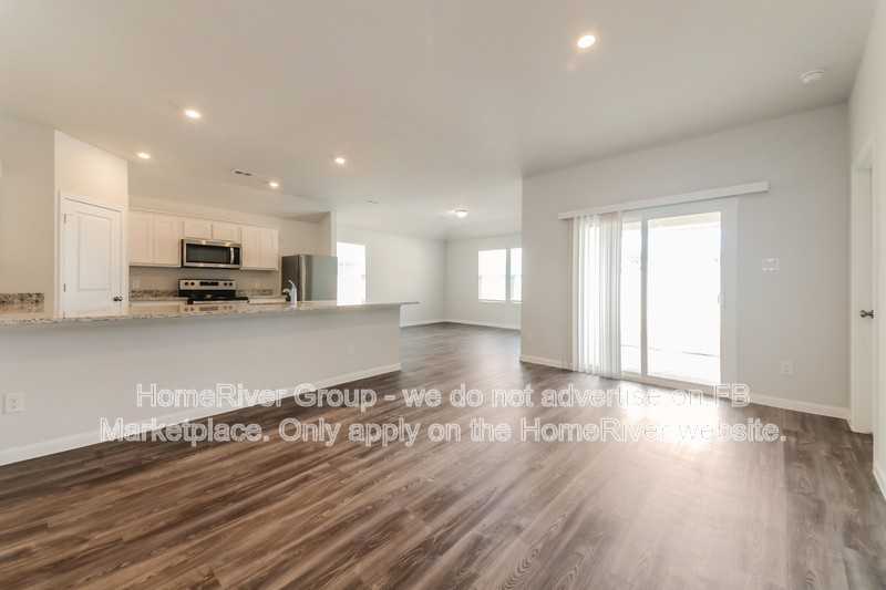 500 Jameson St - Photo 4 of 24