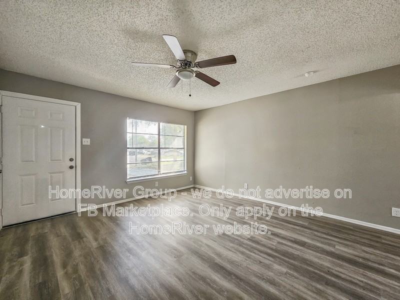 5510 Seahorse Dr - Photo 6 of 28