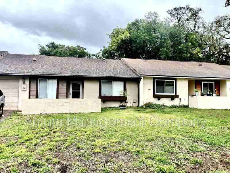 104 Sycamore Ct - Photo 2 of 2