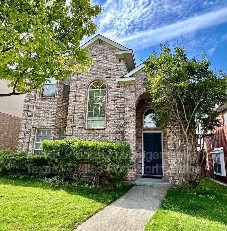 1349 Riley Dr - Photo 2 of 38