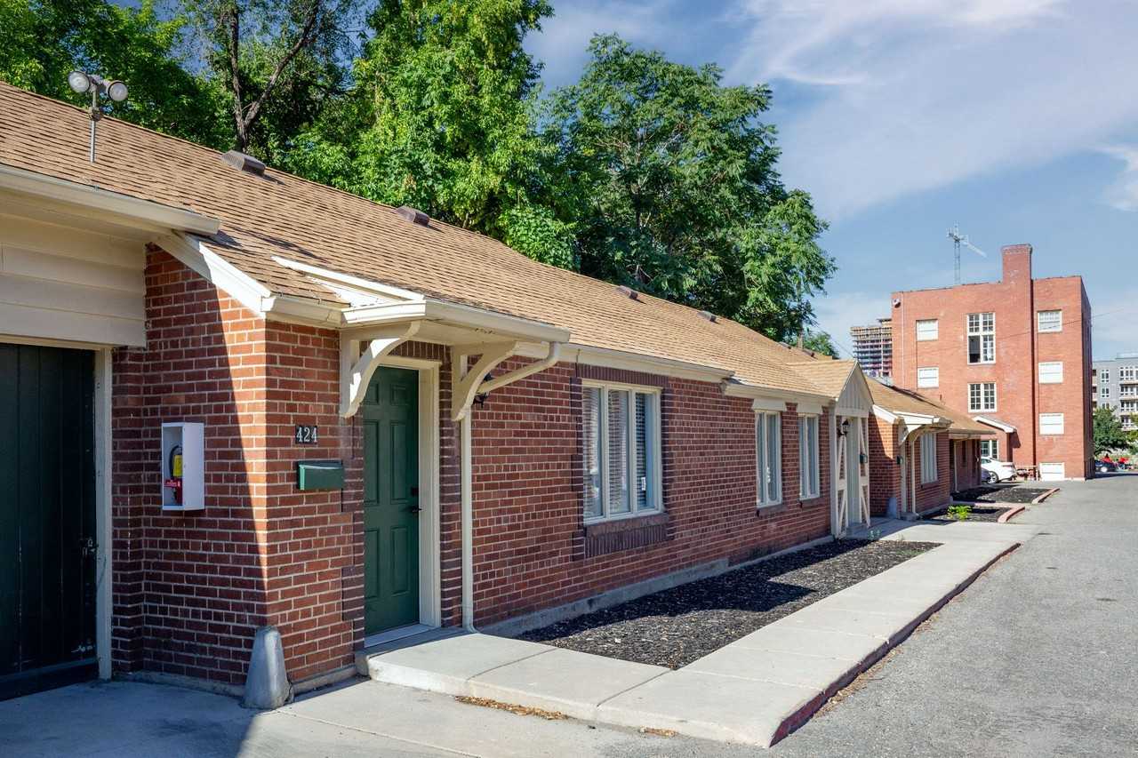 Bigelow Chapman Apartments - Photo 5 of 27