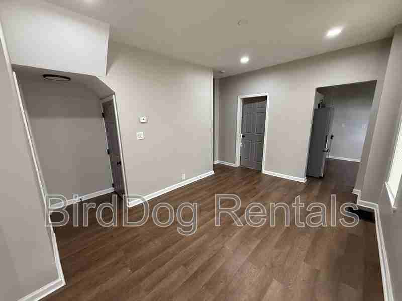 1451 Wendell Ave - Photo 6 of 19