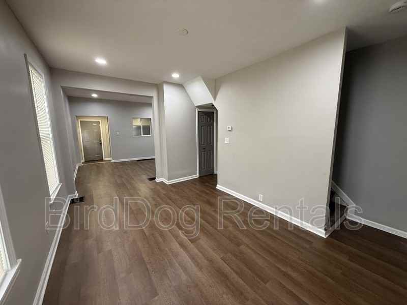 1451 Wendell Ave - Photo 7 of 19