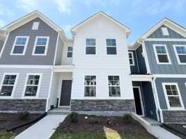 featured image of 658 Mirkwood Ave