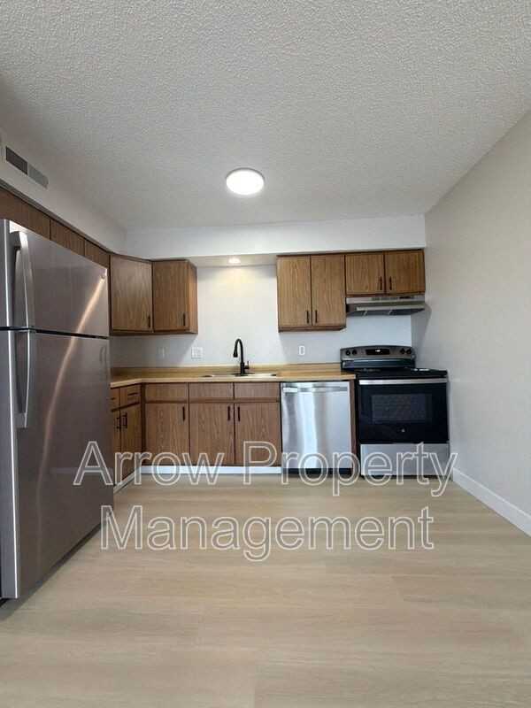 2323 T St #18 - Photo 2 of 10