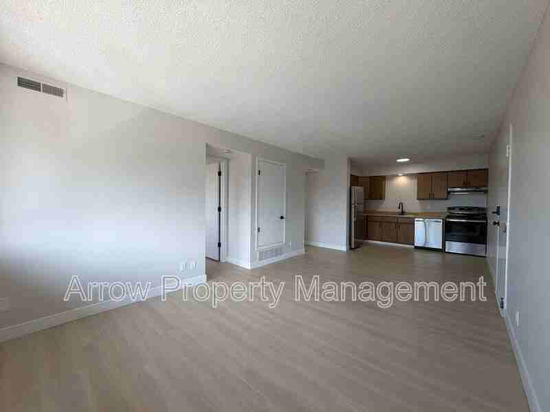 2323 T St #18 - Photo 3 of 10