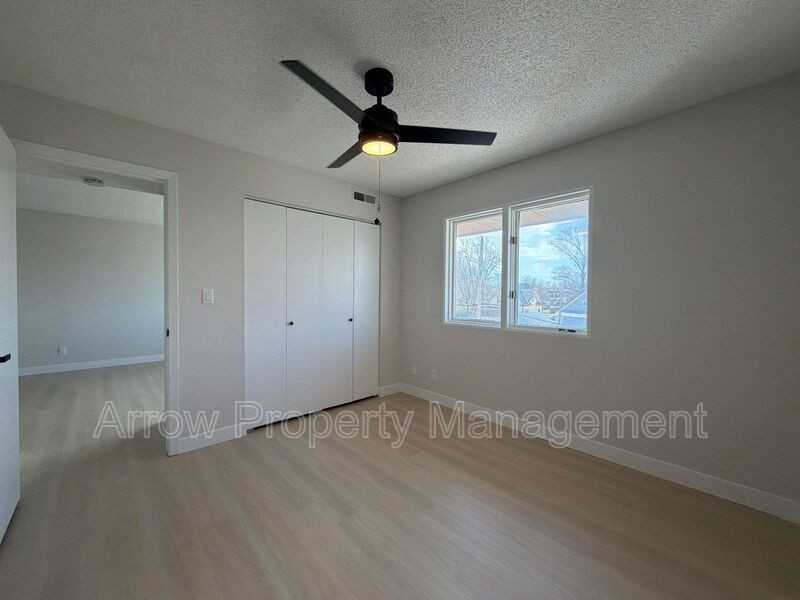 2323 T St #18 - Photo 5 of 10