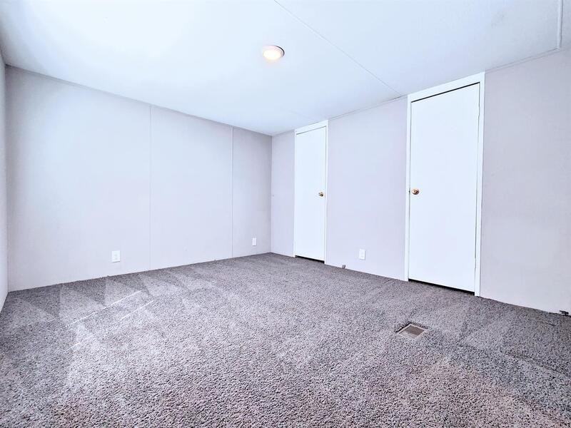 212 Sunshine Dr - Photo 4 of 14