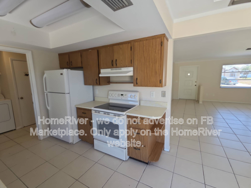 502 Nw Salina Ter - Photo 4 of 17