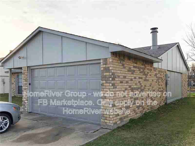 1709 Clark Trl - Photo 2 of 17