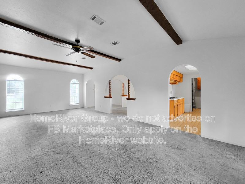 2295 Chester St - Photo 3 of 20