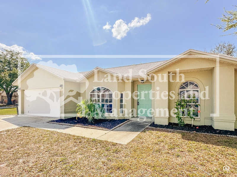 2818 Timbercrest Pl - Photo 3 of 19