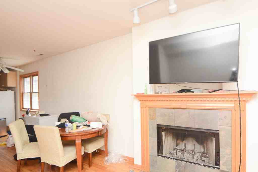 819 N Wood St #2 - Photo 7 of 21