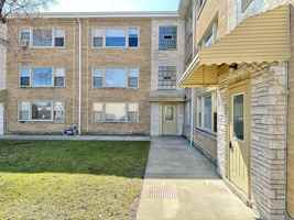 featured image of N Milwaukee Ave #3B