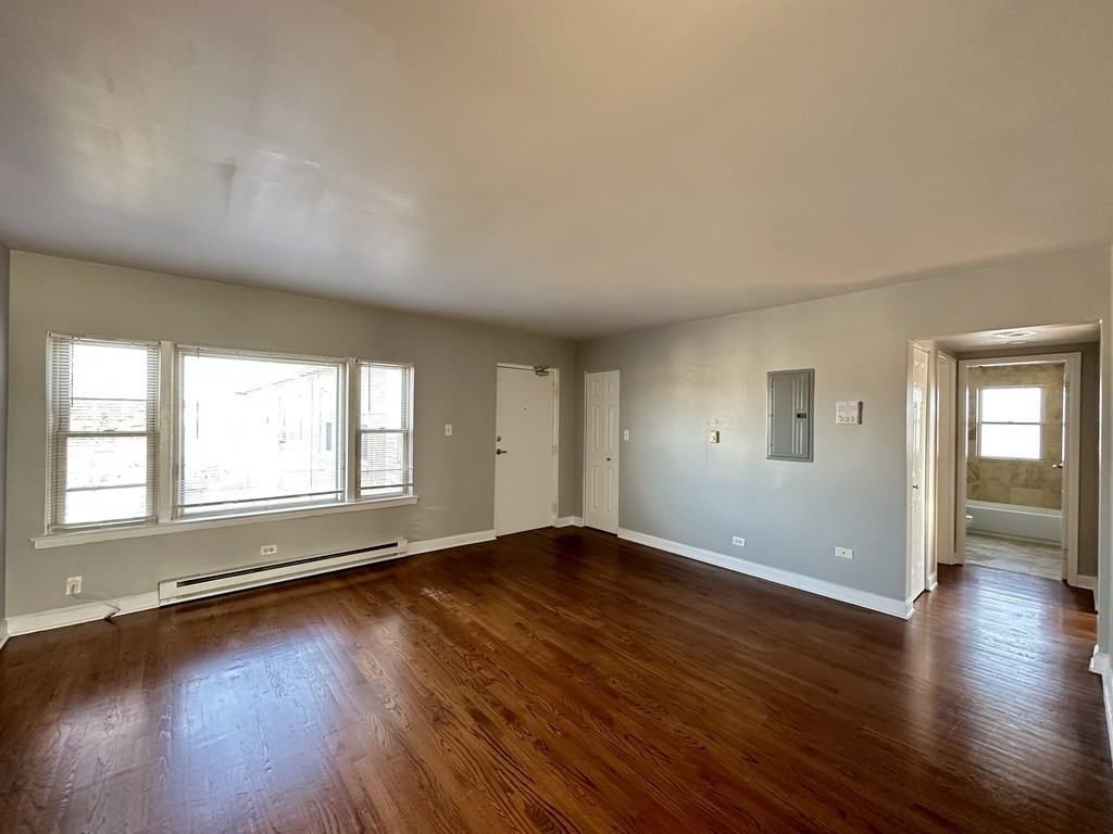 MILWAUKEE + HOWARD #3B - Photo 7 of 21