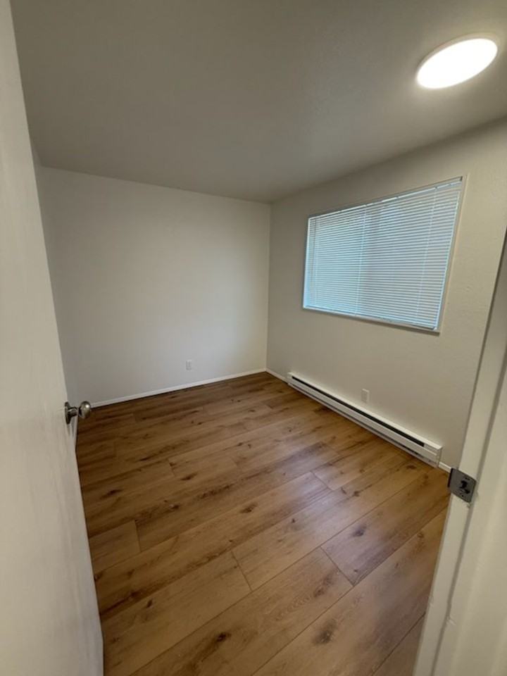 Viking Suites - Photo 6 of 16