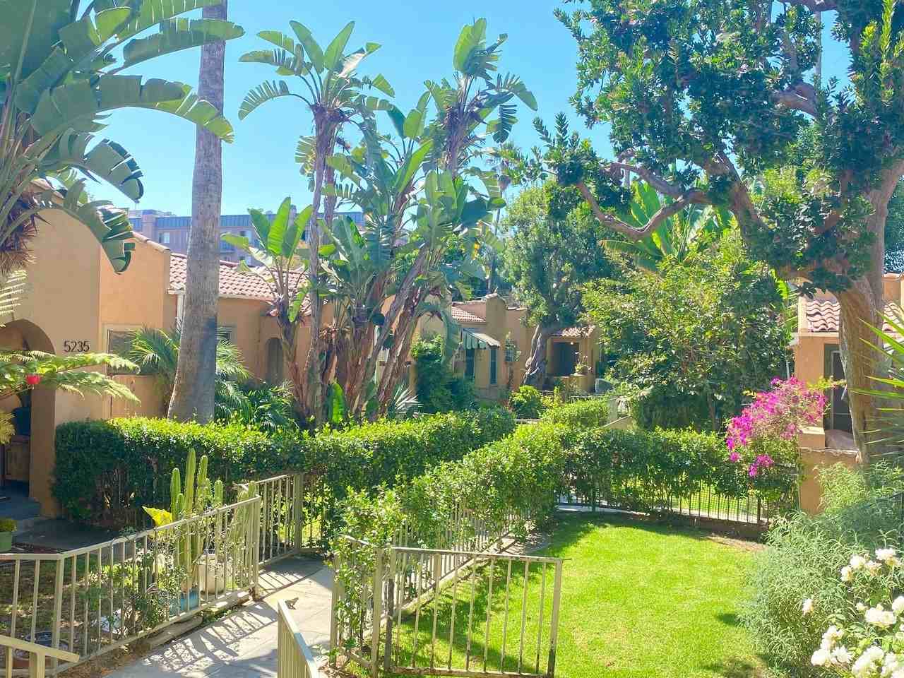 5225 De Longpre Ave - Photo 3 of 50