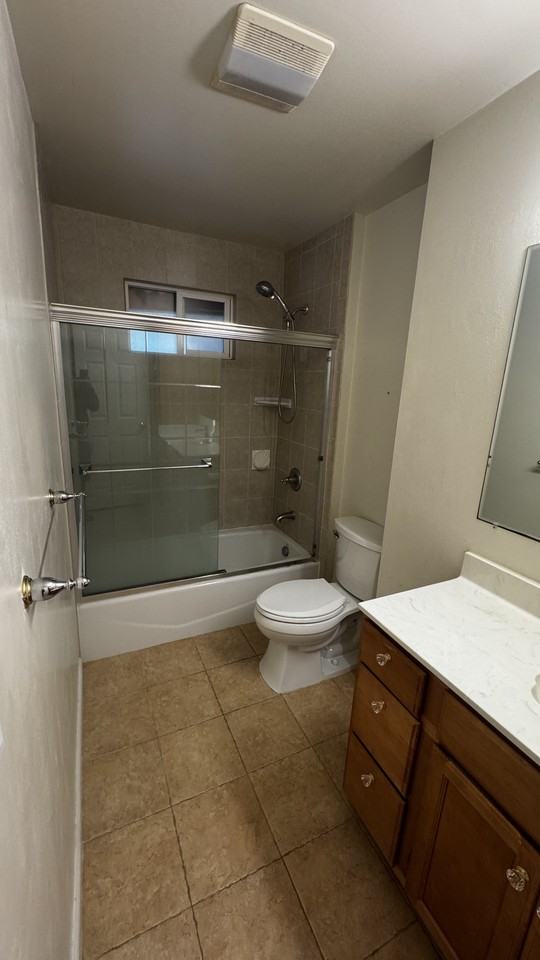 41685 Gifford Street - Photo 3 of 13