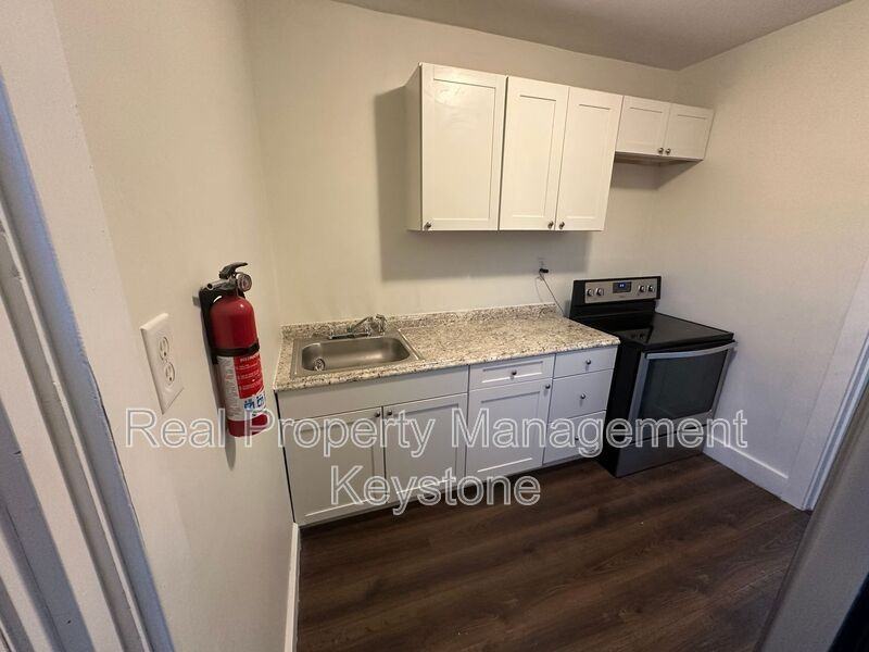 122 E 16th Ave #2 - Photo 7 of 15