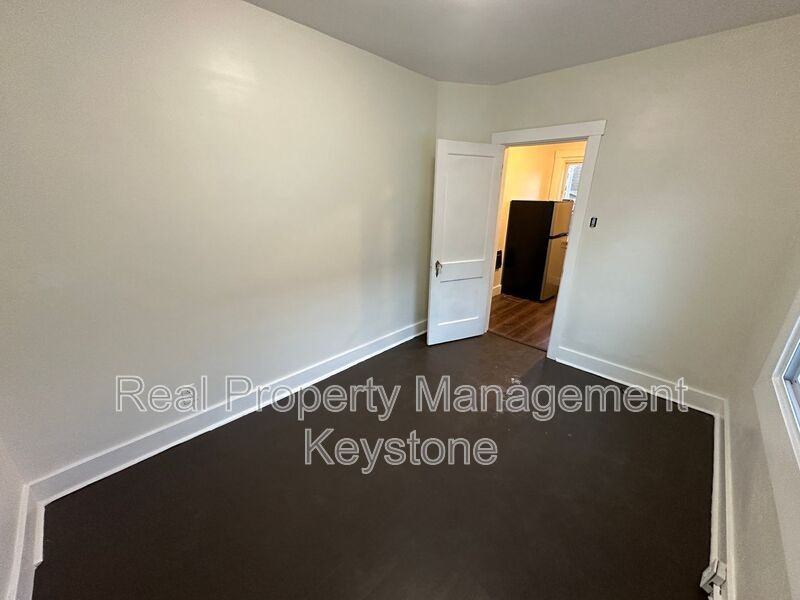 122 E 16th Ave #2 - Photo 7 of 14