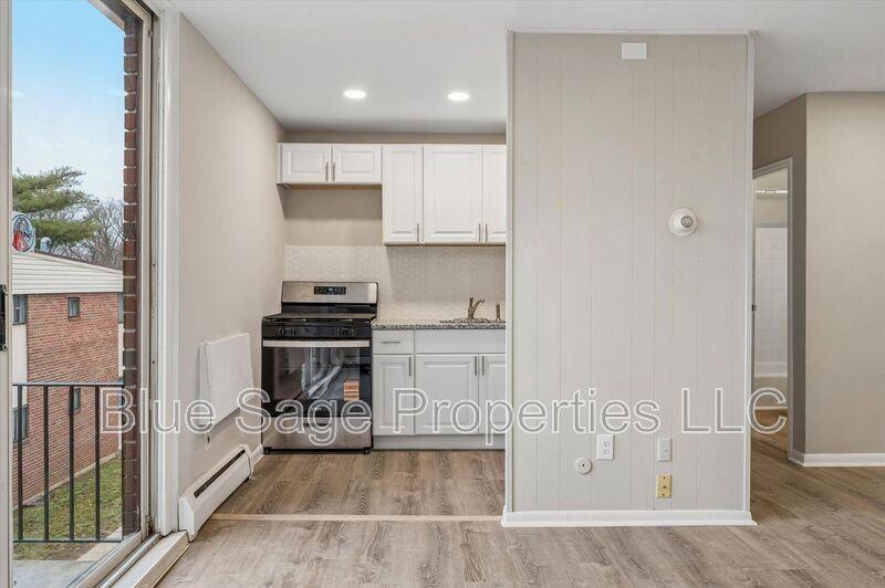 100 E Glenolden Ave #R11 - Photo 7 of 16