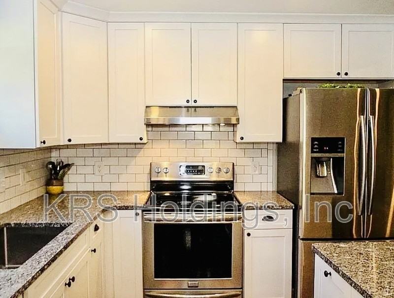 520 Elmwood Ave - Photo 3 of 11