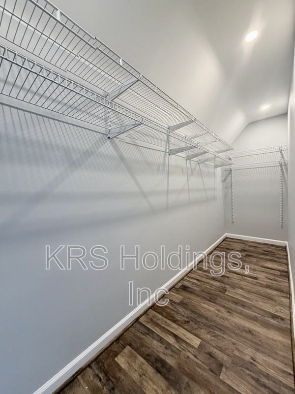 520 Elmwood Ave - Photo 4 of 11