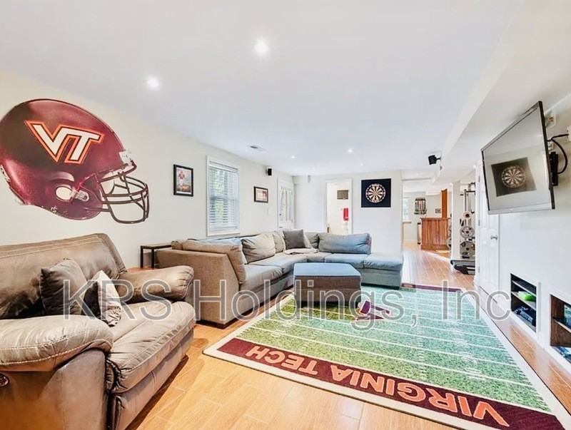 6048 Rhonda Rd - Photo 7 of 12