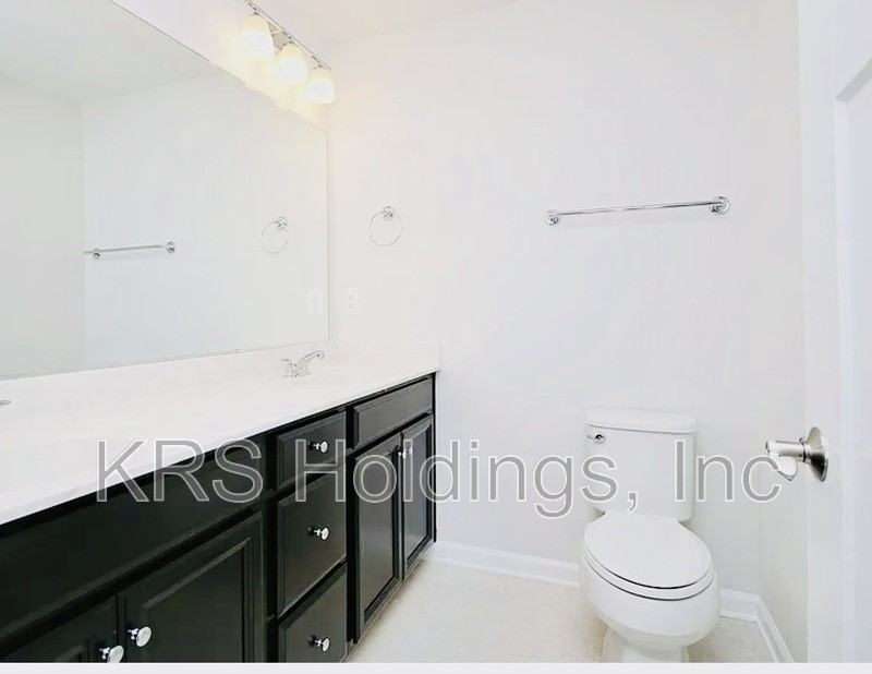 3207 Bergen St - Photo 6 of 8