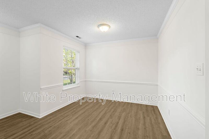 15505 Dehavilland Dr - Photo 3 of 42