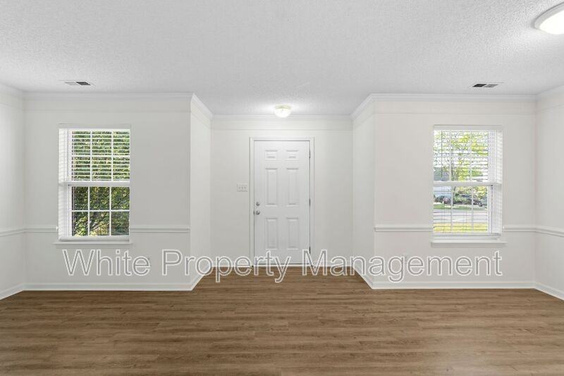 15505 Dehavilland Dr - Photo 5 of 42