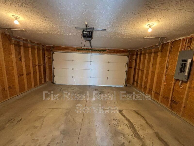 2497 Deercove Ct - Photo 4 of 45