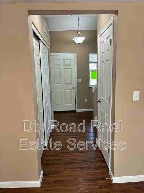 461 Draft Ct - Photo 5 of 28