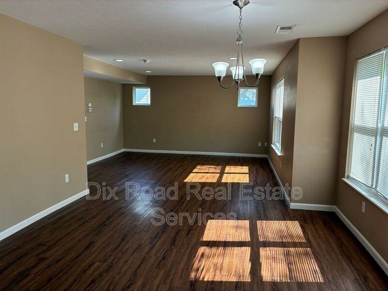 461 Draft Ct - Photo 7 of 28