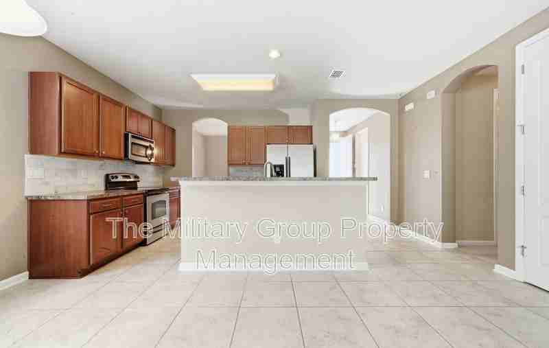 1515 Carpathian Dr - Photo 7 of 37