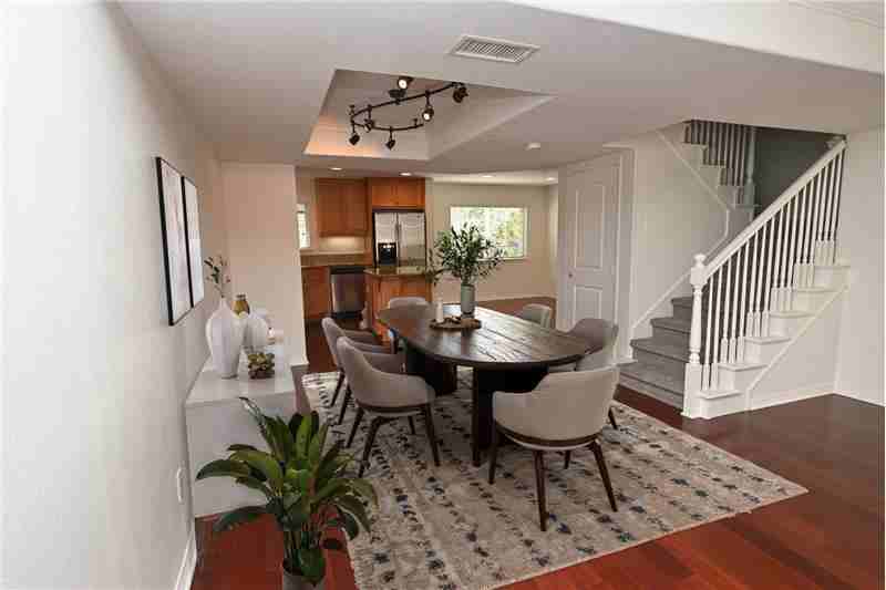 4039 Aidan Cir - Photo 3 of 33