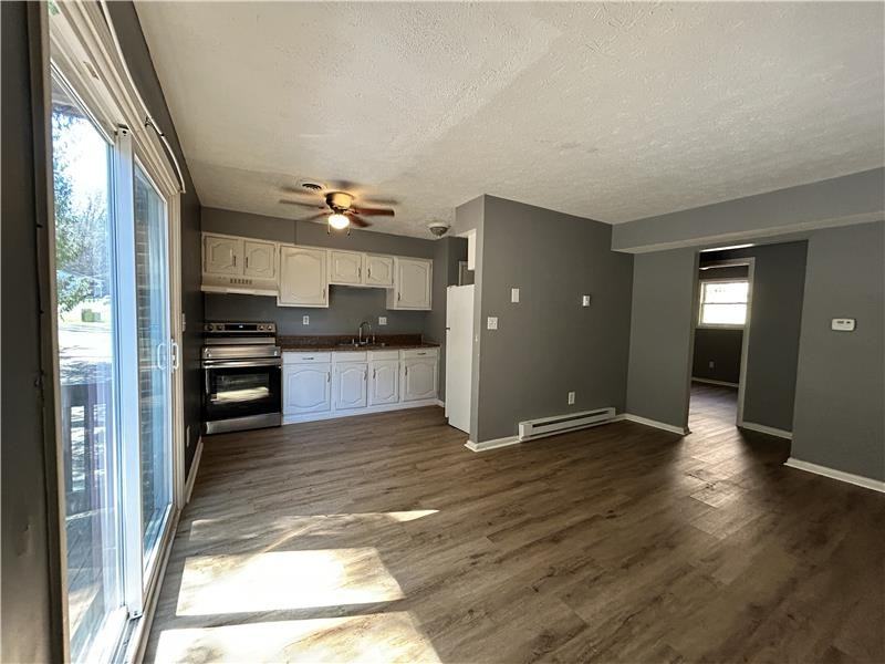 365 N 12th St #3 - Photo 5 of 8