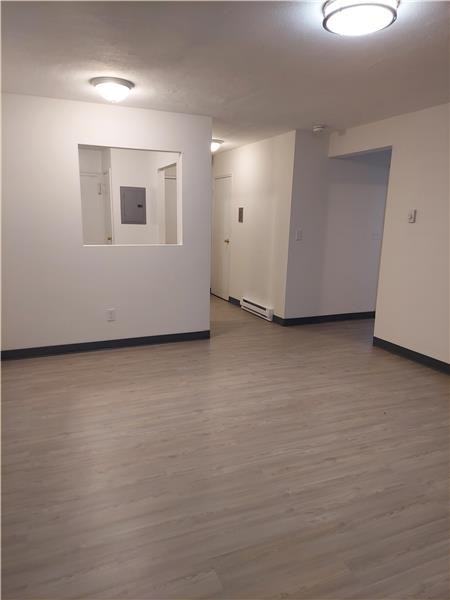 139 Willard St - Photo 2 of 4