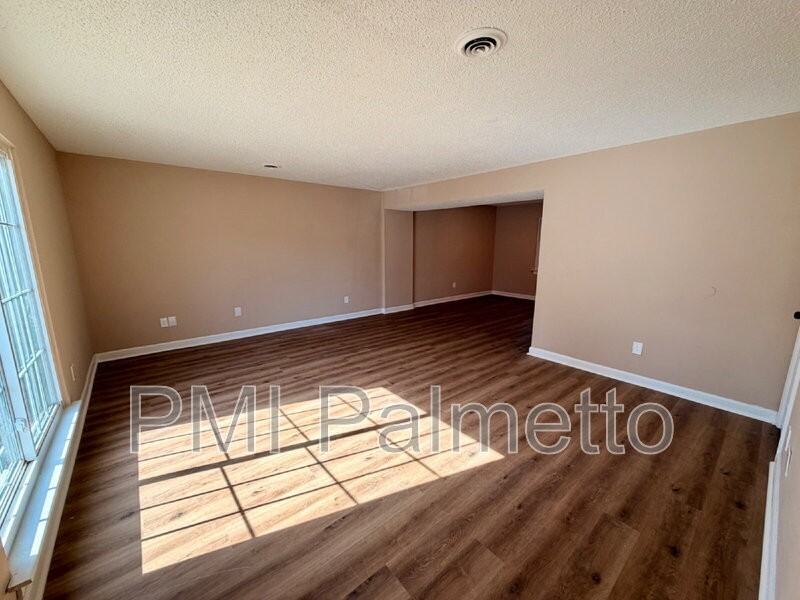 4716 Leaf Crest Ct - Photo 3 of 20