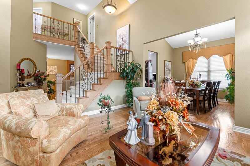 5882 S Ensenada St - Photo 5 of 26