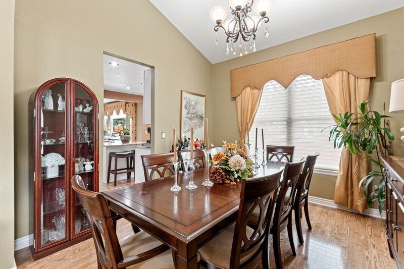 5882 S Ensenada St - Photo 6 of 26