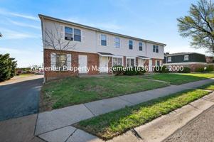 featured image of 924 Parkcrest Dr #924