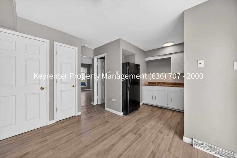 924 Parkcrest Dr #924 - Photo 6 of 15