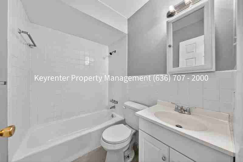 924 Parkcrest Dr #924 - Photo 7 of 15